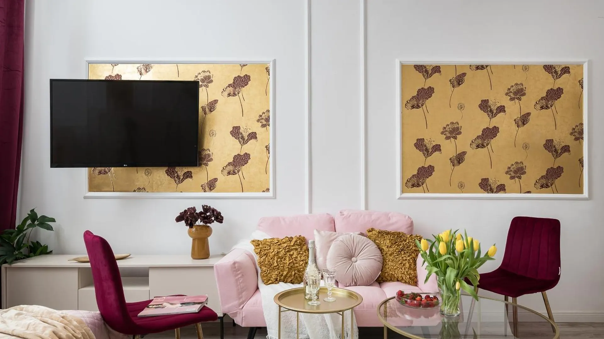 아파트 Pink Elephant 2X1Br Studio In Historic Tenement House 1 Km From Warsaw Central 폴란드