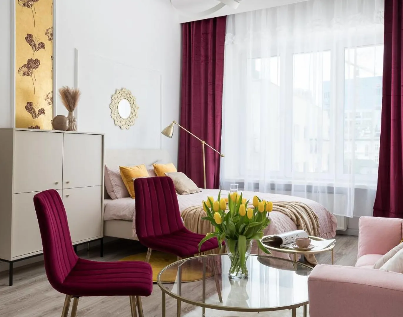 Pink Elephant 2X1Br Studio In Historic Tenement House 1 Km From Warsaw Central 0*,  Poland
